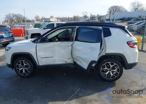 2025 Jeep Compass Limited 4X4 z USA, uszkodzony, nr VIN 3C4NJDCNXST601858
